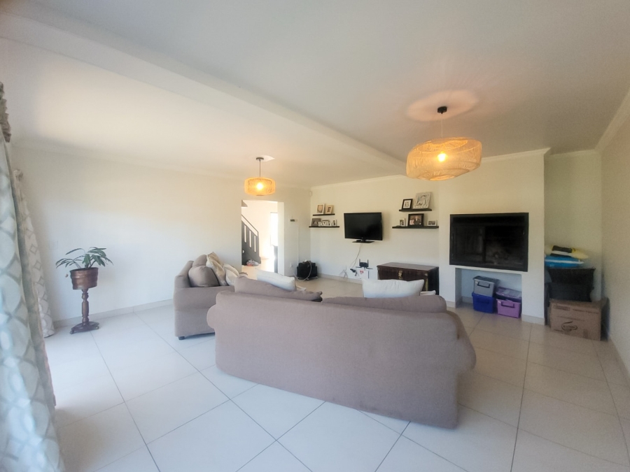 3 Bedroom Property for Sale in Van Der Hoff Park North West